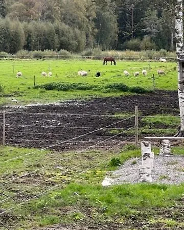 Elaemyksellinen Majoitus Farmilla