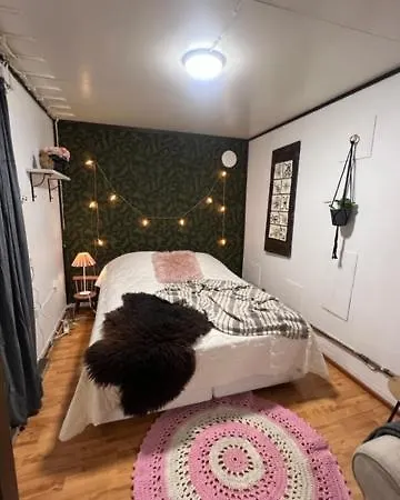 Elaemyksellinen Majoitus Farmilla Farm stay *