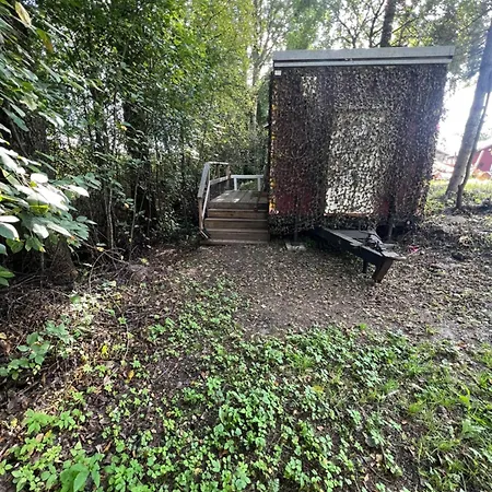 Elaemyksellinen Farmilla Kalvia